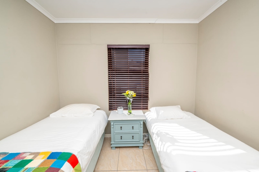 2 Bedroom Property for Sale in Brackenfell South Western Cape